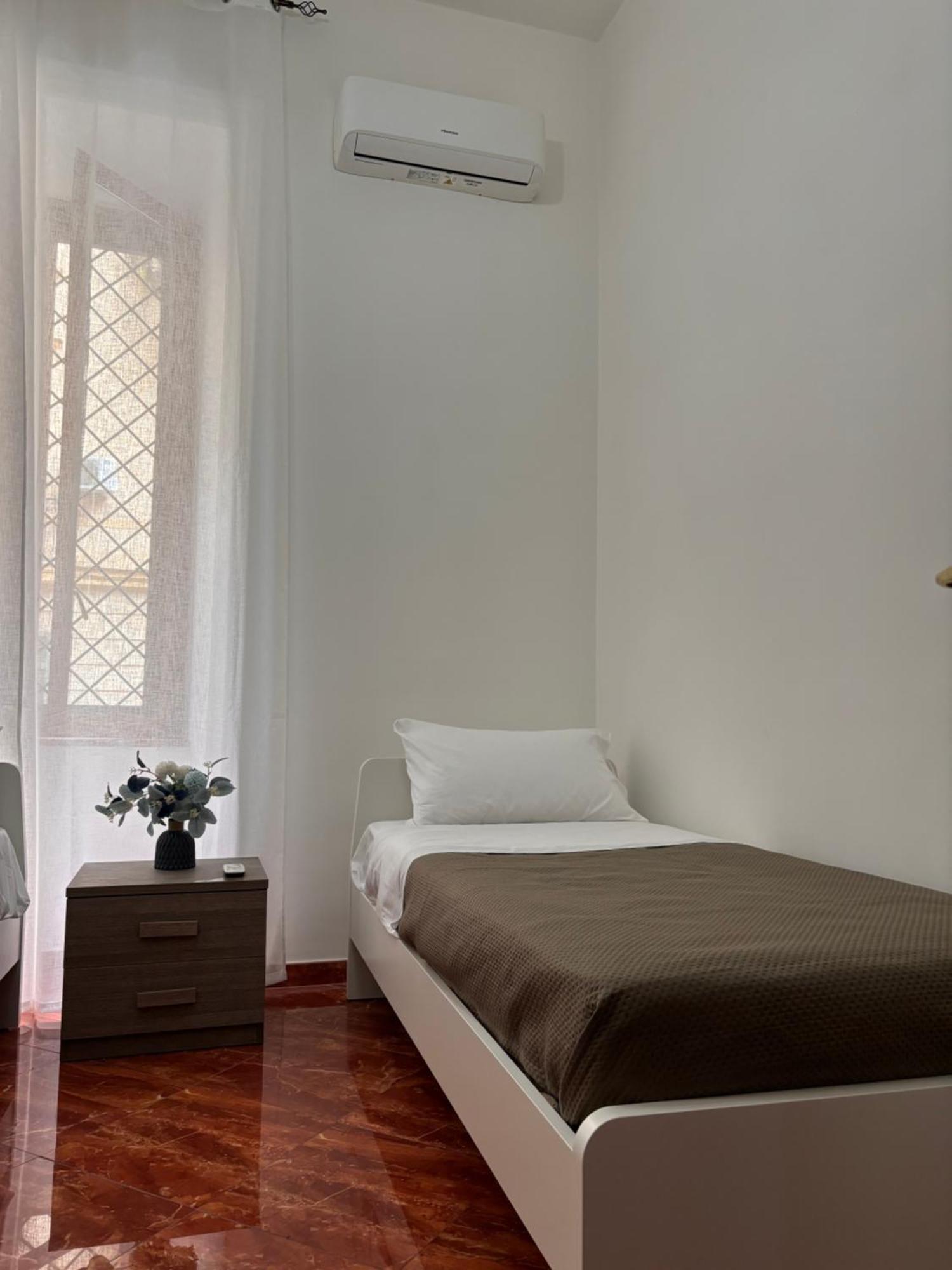 Hotel La Tela Di Elena à Naples Extérieur photo