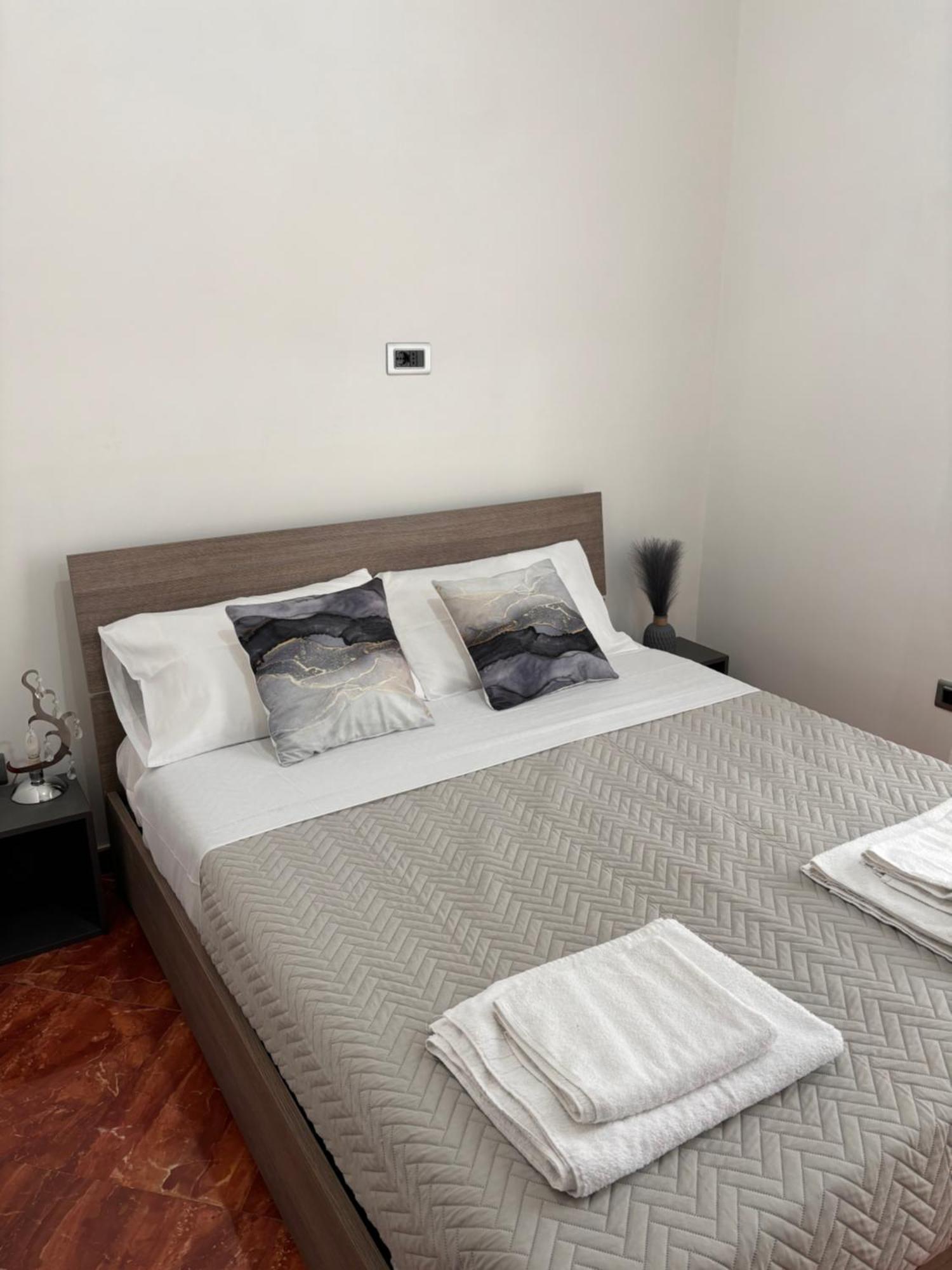 Hotel La Tela Di Elena à Naples Extérieur photo